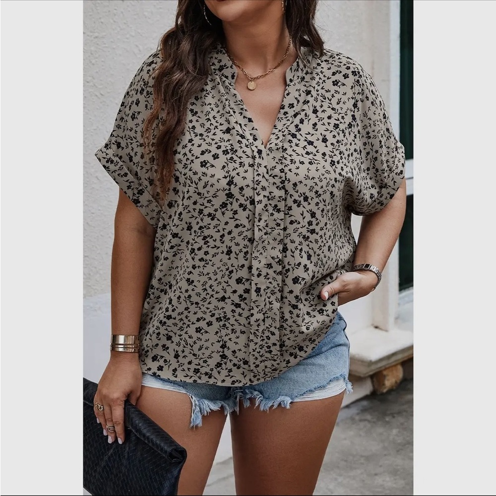 Floral Print Women's Top - Black on Tan